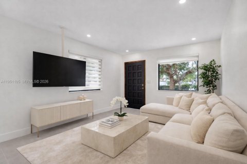 Propiedad comercial en venta en Miami, Florida, 188.13 m2 № 2007596 - foto 25