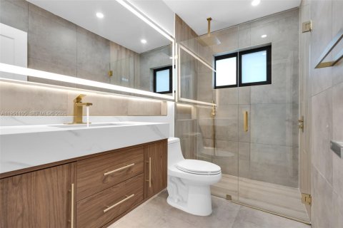 Propiedad comercial en venta en Miami, Florida, 188.13 m2 № 2007596 - foto 8