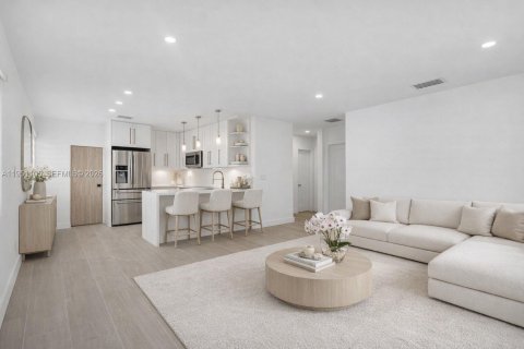 Propiedad comercial en venta en Miami, Florida, 188.13 m2 № 2007596 - foto 5