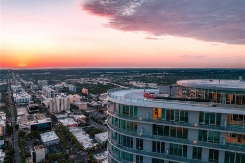 Condo in Saint Petersburg, Florida, 3 bedrooms  № 2138712 - photo 16