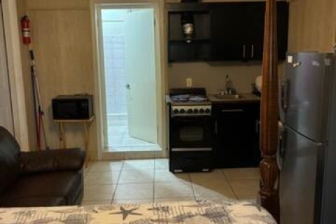 Immobilier commercial à louer à Miami Gardens, Floride: 3 pièces, 147.71 m2 № 2245818 - photo 12