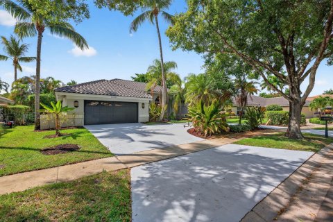 Villa ou maison à vendre à Boca Raton, Floride: 5 chambres, 260.68 m2 № 2397334 - photo 5