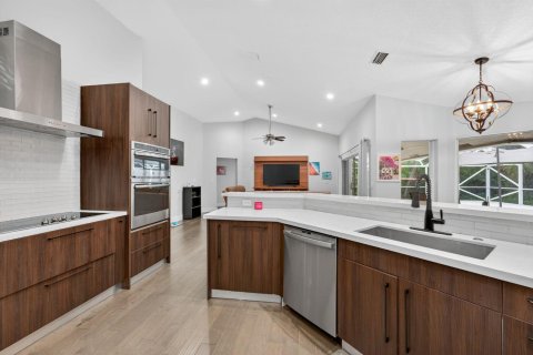 Villa ou maison à vendre à Boca Raton, Floride: 5 chambres, 260.68 m2 № 2397334 - photo 20