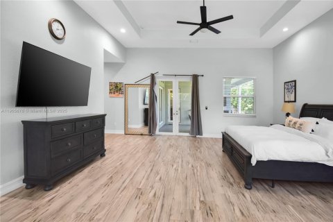 Casa en venta en Southwest Ranches, Florida, 4 dormitorios, 348.57 m2 № 1956283 - foto 18