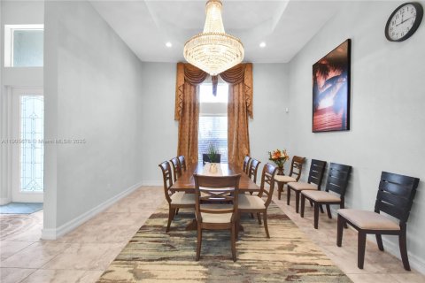 Casa en venta en Southwest Ranches, Florida, 4 dormitorios, 348.57 m2 № 1956283 - foto 15