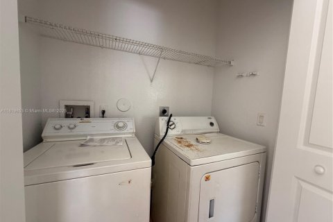 Condo in Homestead, Florida, 3 bedrooms  № 1888785 - photo 12