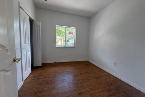 Condo in Homestead, Florida, 3 bedrooms  № 1888785 - photo 11