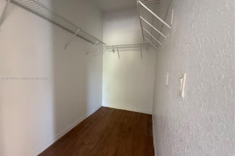 Condo in Homestead, Florida, 3 bedrooms  № 1888785 - photo 9