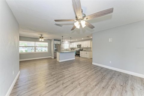 House in Palmetto, Florida 3 bedrooms, 164.99 sq.m. № 2215915 - photo 21