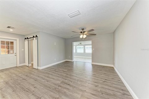 House in Palmetto, Florida 3 bedrooms, 164.99 sq.m. № 2215915 - photo 18