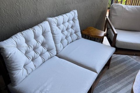 Снять в аренду кондоминиум в Майами, Флорида 1 спальня, 69.68м2, № 1975077 - фото 20