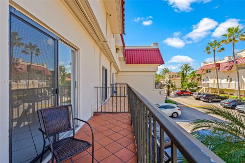 Condo in Pinecrest, Florida, 2 bedrooms № 1929597 - photo 29