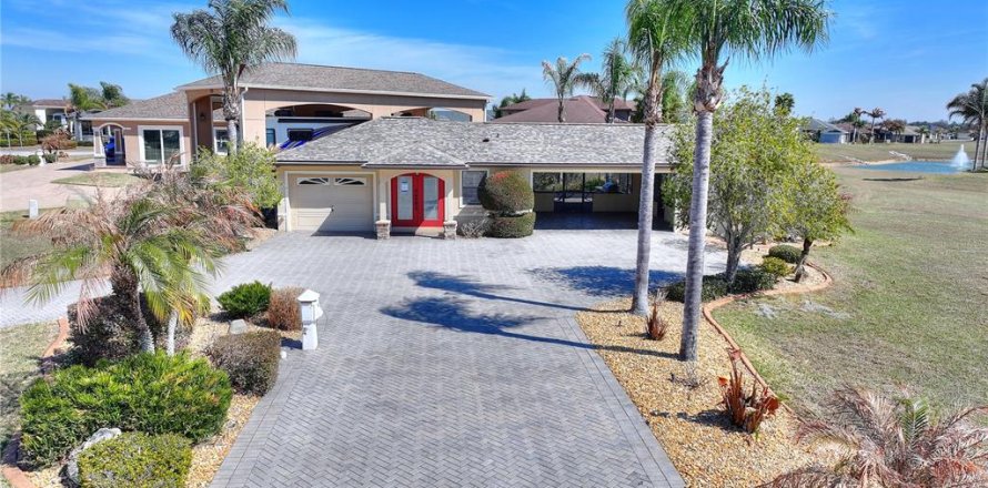 Casa en Polk City, Florida 1 dormitorio, 70.7 m2 № 2143178