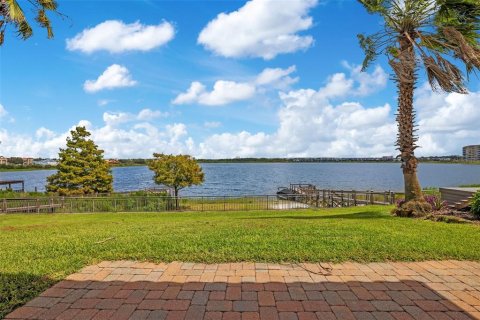 Casa en Orlando, Florida 4 dormitorios, 245.91 m2 № 2377537