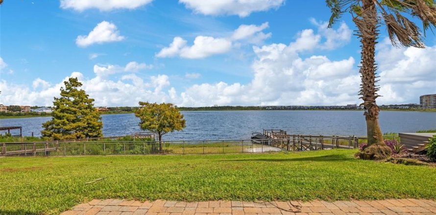 Casa en Orlando, Florida 4 dormitorios, 245.91 m2 № 2377537