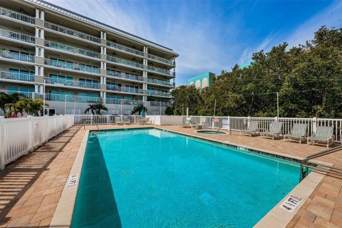 Condominio en venta en Indian Shores, Florida, 3 dormitorios, 144.93 m2 № 1673217 - foto 5