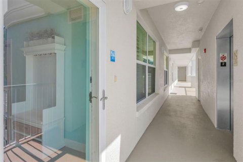 Condominio en venta en Indian Shores, Florida, 3 dormitorios, 144.93 m2 № 1673217 - foto 11