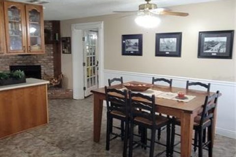 House in Orlando, Florida 5 bedrooms, 356.84 sq.m. № 1434860 - photo 12