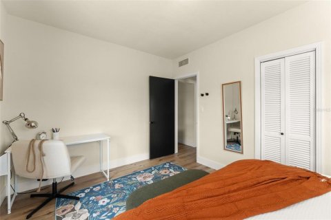 House in Orlando, Florida 4 bedrooms, 154.03 sq.m. № 1618637 - photo 26
