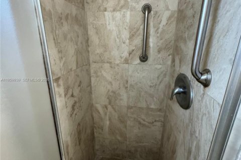 Casa en venta en Sunrise, Florida, 5 dormitorios, 144 m2 № 2027108 - foto 7