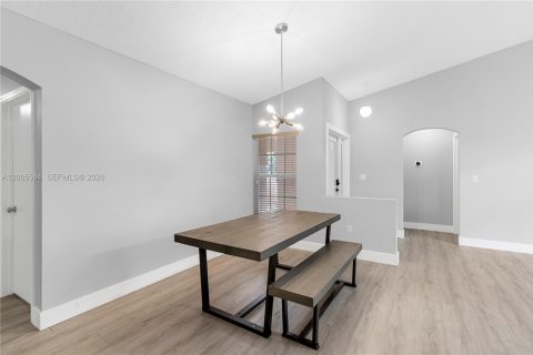 Купить виллу или дом в Мирамар, Флорида 4 спальни, 166.67м2, № 2070291 - фото 12