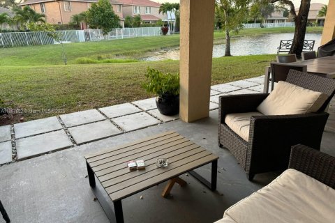 Casa en alquiler en Weston, Florida, 4 dormitorios, 230.03 m2 № 1938987 - foto 18