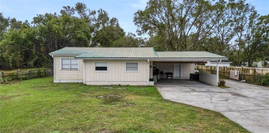 House in Lakeland, Florida 3 bedrooms, 122.26 sq.m. № 1614462