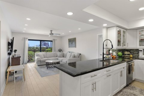 Copropriété à vendre à Fort Lauderdale, Floride: 2 chambres, 83.61 m2 № 2273458 - photo 4