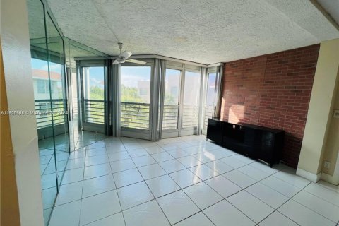 Copropriété à vendre à Davie, Floride: 3 chambres, 107.3 m2 № 1956204 - photo 6