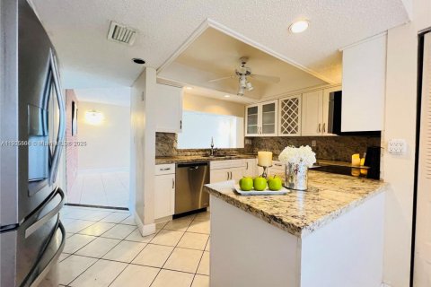 Copropriété à vendre à Davie, Floride: 3 chambres, 107.3 m2 № 1956204 - photo 1