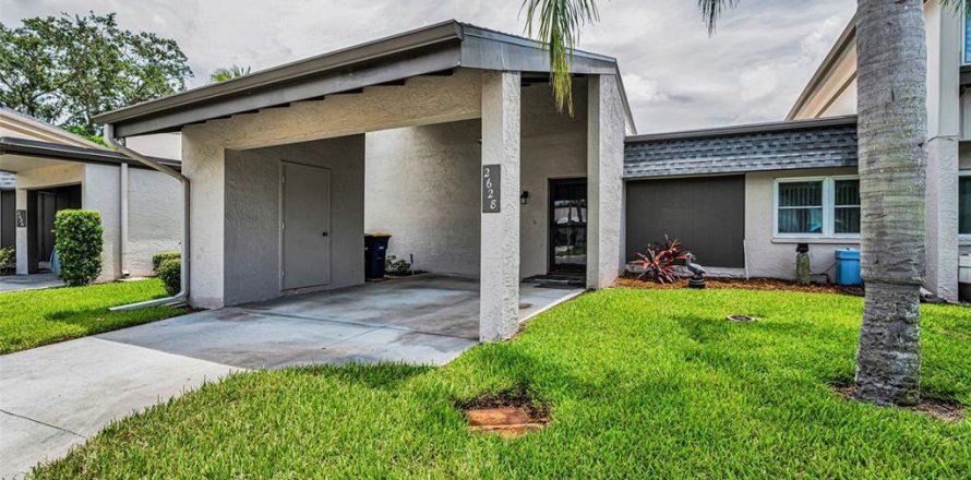 House in Clearwater, Florida 3 bedrooms, 106.37 sq.m. № 1824570