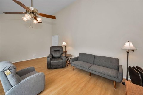 House in Clearwater, Florida 3 bedrooms, 106.37 sq.m. № 1824570 - photo 11