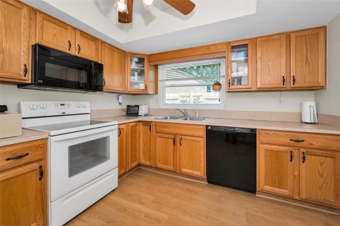 House in Clearwater, Florida 3 bedrooms, 106.37 sq.m. № 1824570 - photo 5
