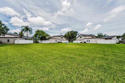 House in Clearwater, Florida 3 bedrooms, 106.37 sq.m. № 1824570 - photo 27