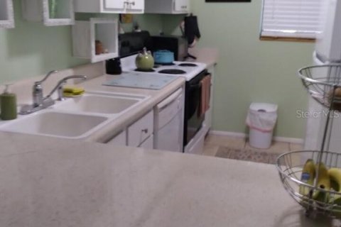 Copropriété à louer à Saint Petersburg, Floride: 2 chambres, 88.72 m2 № 2348404 - photo 5