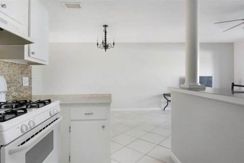 Купить кондоминиум в Сент-Питерсберг, Флорида 4 комнаты, 81.75м2, № 2142340 - фото 9