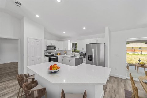 Casa en venta en Ocala, Florida, 3 dormitorios, 136.85 m2 № 2275483 - foto 4