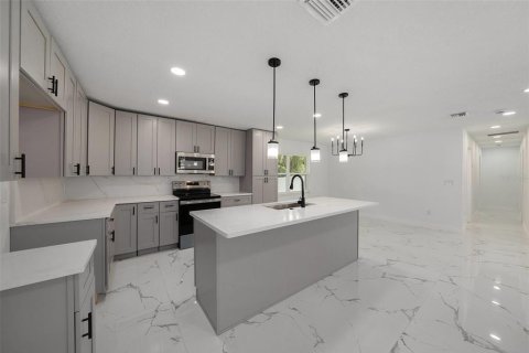 Casa en venta en Gibsonton, Florida, 3 dormitorios, 126.9 m2 № 1918068 - foto 12