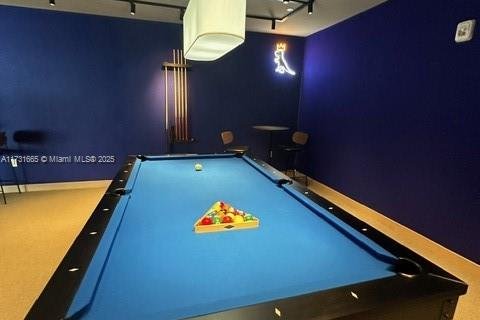 Condo in Miami Beach, Florida, 1 bedroom № 1985047 - photo 28