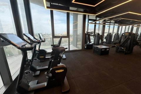 Condo in Miami Beach, Florida, 1 bedroom № 1985047 - photo 16