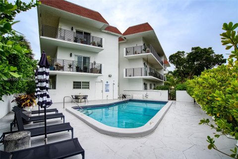 Copropriété à louer à Miami Beach, Floride: 3 chambres, 108.7 m2 № 2042267 - photo 27