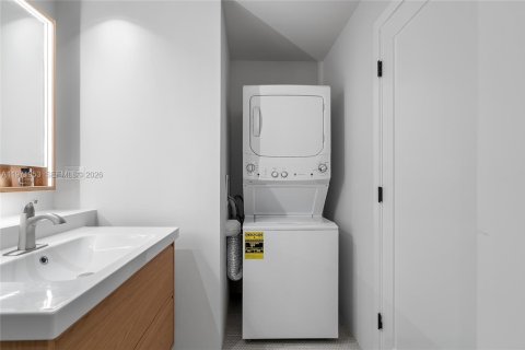 Copropriété à louer à Miami Beach, Floride: 3 chambres, 108.7 m2 № 2042267 - photo 17