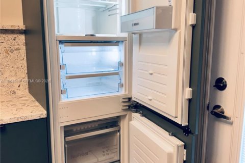 Condominio en alquiler en Miami Beach, Florida, 1 dormitorio, 65.03 m2 № 2029897 - foto 12