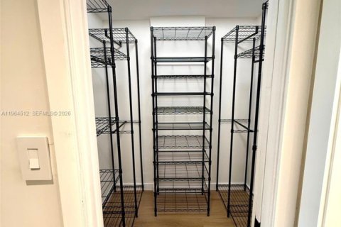 Condominio en alquiler en Miami Beach, Florida, 1 dormitorio, 65.03 m2 № 2029897 - foto 19