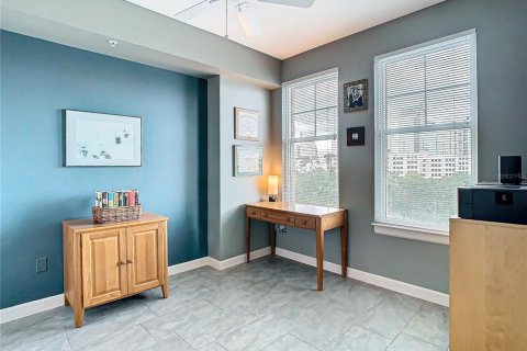 Condo in Tampa, Florida, 2 bedrooms  № 1436038 - photo 23