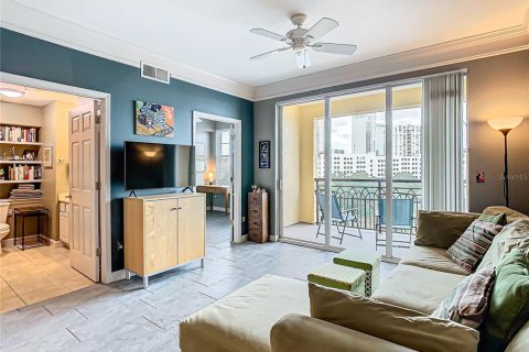 Condo in Tampa, Florida, 2 bedrooms  № 1436038 - photo 17