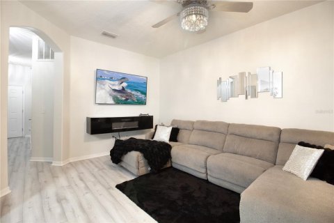 Touwnhouse à vendre à Tampa, Floride: 3 chambres, 140.56 m2 № 1904492 - photo 4