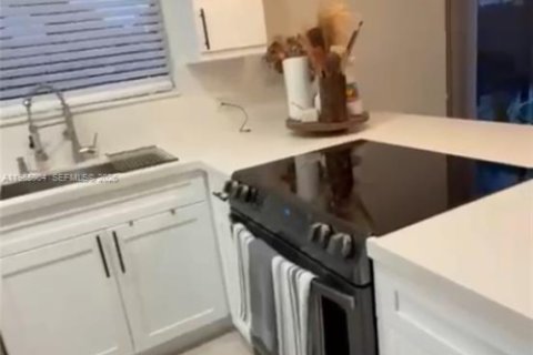 Condo in Boca Raton, Florida, 2 bedrooms № 2030957 - photo 19