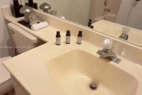 Condo in Boca Raton, Florida, 2 bedrooms № 2030957 - photo 12