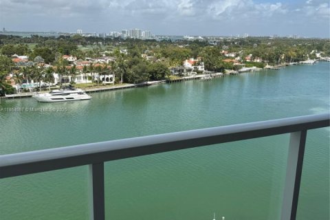 Copropriété à vendre à Miami Beach, Floride: 2 chambres, 133.97 m2 № 1891154 - photo 3